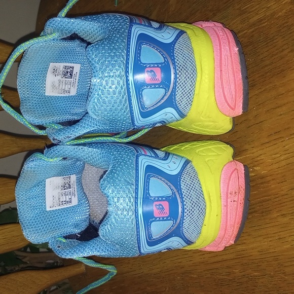 NB 580 V4 shoes- size 8.5 - Picture 4 of 6